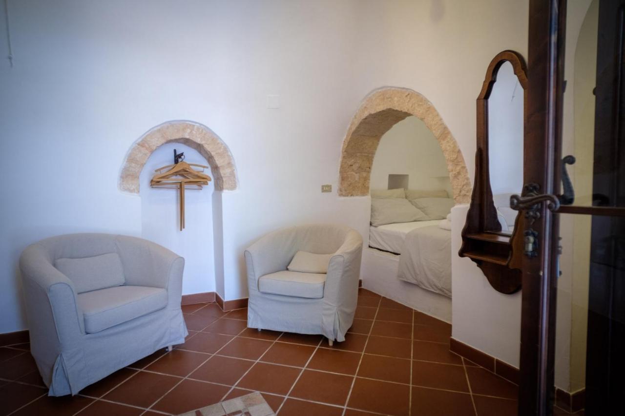 Trulli Brunone Apartment กัสเตลลานา กรอตเต ภายนอก รูปภาพ