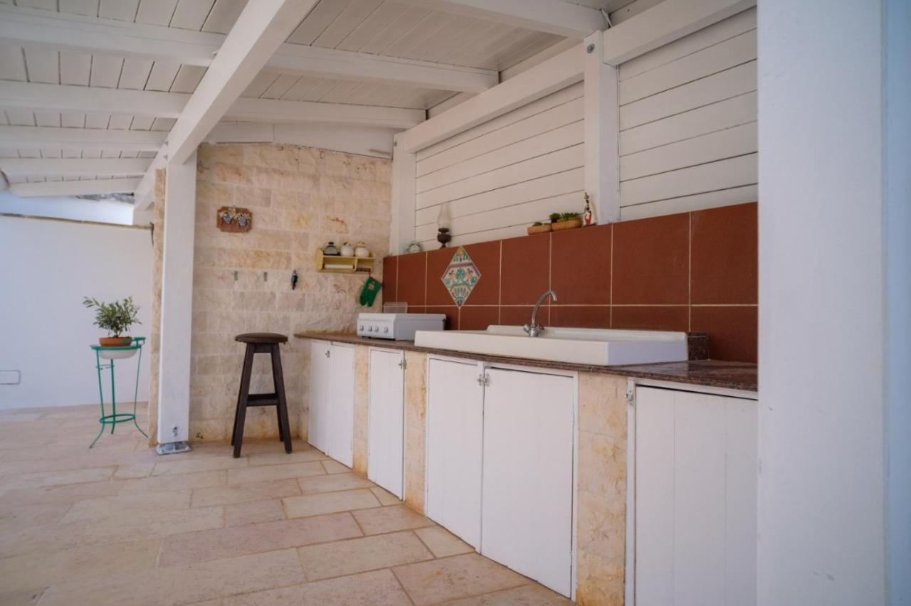 Trulli Brunone Apartment กัสเตลลานา กรอตเต ภายนอก รูปภาพ