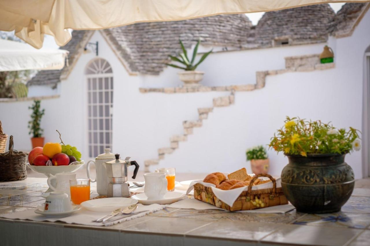 Trulli Brunone Apartment กัสเตลลานา กรอตเต ภายนอก รูปภาพ